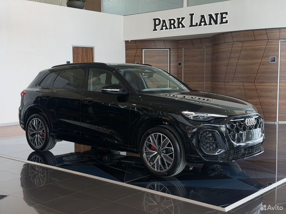 Audi Q5L 2.0 AMT, 2026, 42 км